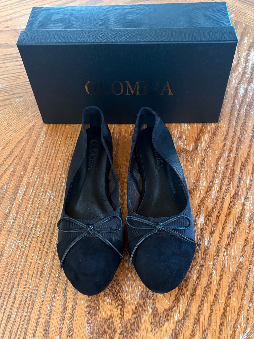 Olomisa Black Flats Size 8 Semi-Sheer Sides with Cap Toe NIB